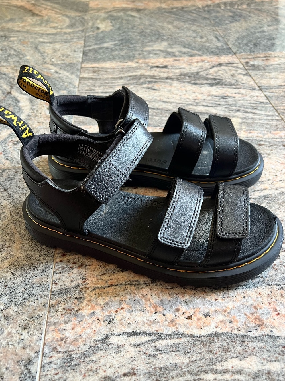 Doc marten velcro sandals blk sz 6